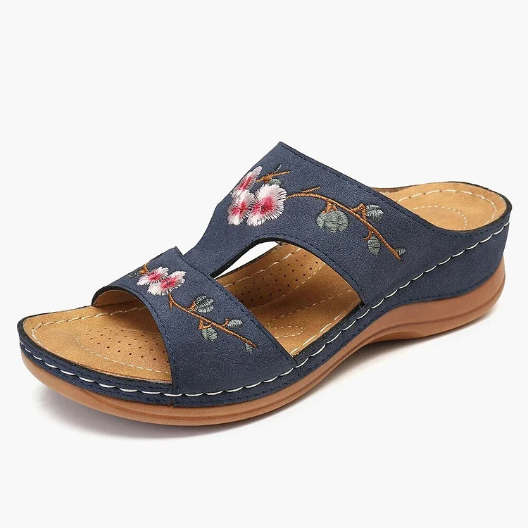 Beach Embroidery Flat Soft Non-Slip Women's Sandals 2026
