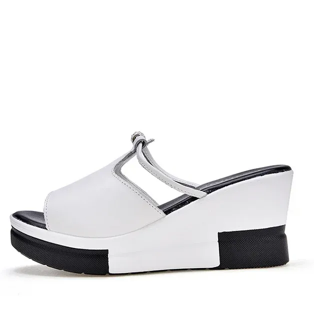 COMFORTABLE ORTHOPEDIC PLATFORM SANDALS