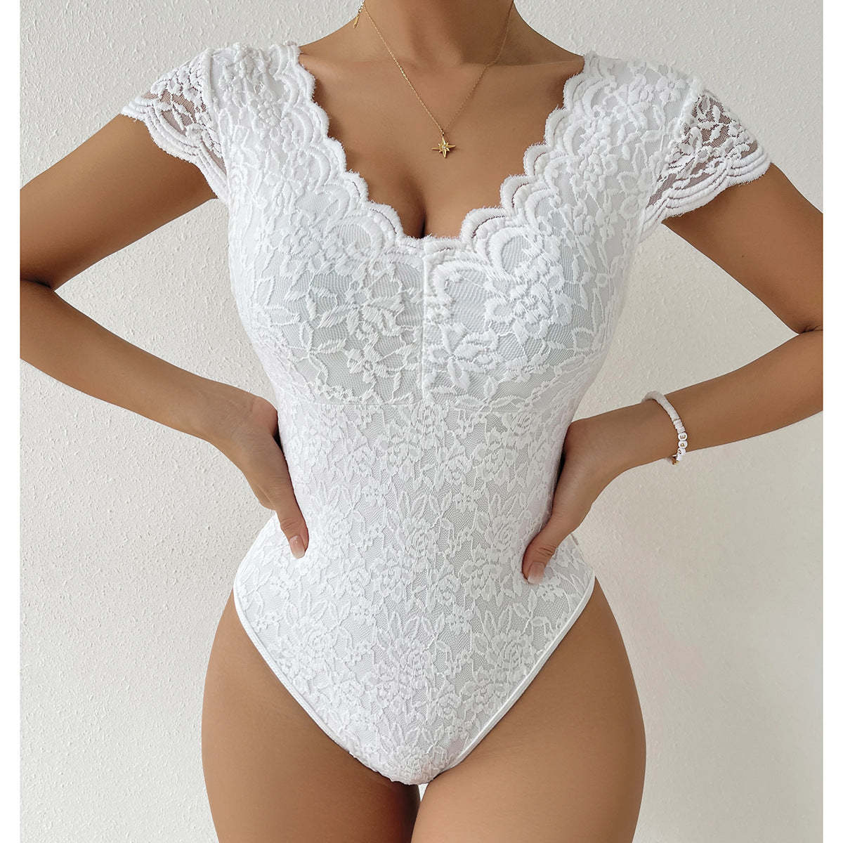 Coco Bodysuit - Floral Pattern Lace Bodysuit
