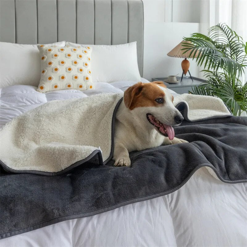 Dog Blanket Quilted Pet Bed Cashmere Waterproof Thickened Cat Dog Pad