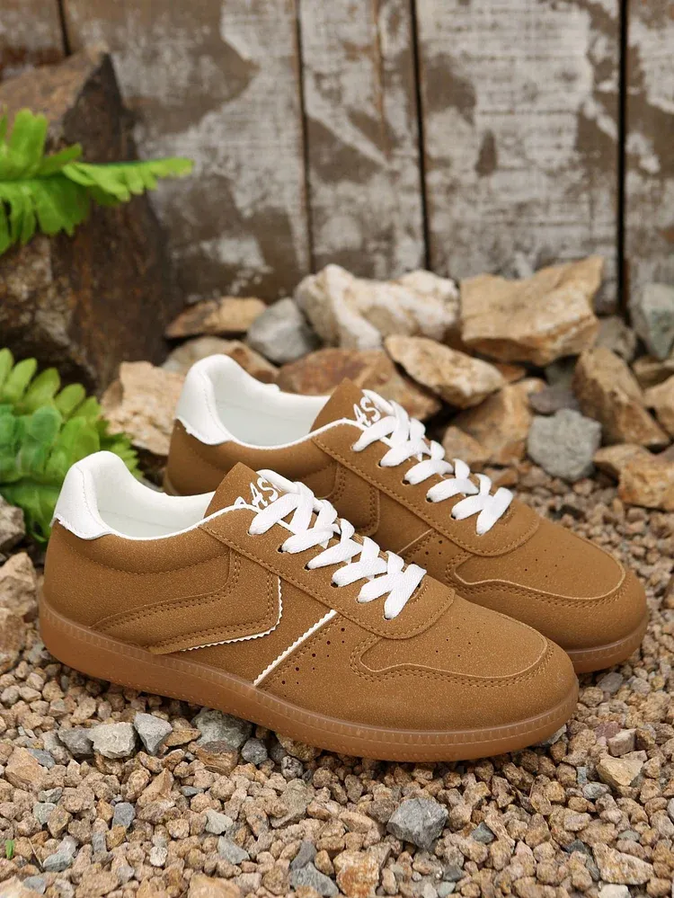 Women’s Casual Low-Top Sneakers