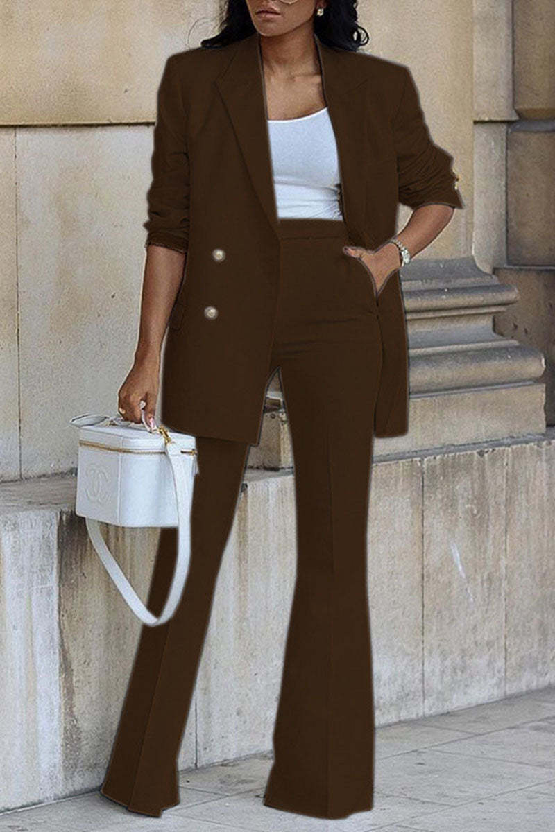 Tasha - casual two-piece with buttons and turn-back collar