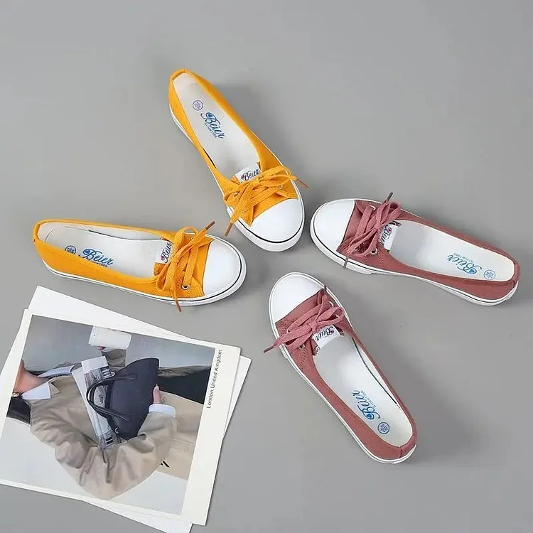 Casual And Chic Flat Sneakers