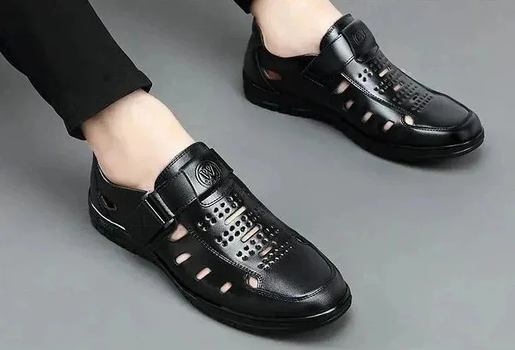 Men’s Leather Sandals – Closed Toe – Breathable Cut-Out Design – Adjustable Buckle Strap