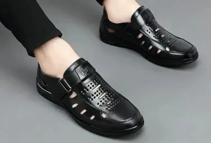 Men’s Leather Sandals – Closed Toe – Breathable Cut-Out Design – Adjustable Buckle Strap