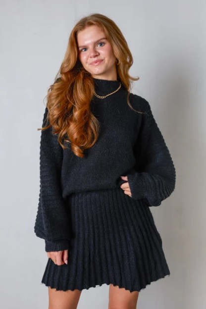 Olivia - Pleated Outfit Set - Elegant - High Quality Cotton - Ideal for Parties