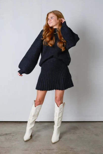 Olivia - Pleated Outfit Set - Elegant - High Quality Cotton - Ideal for Parties