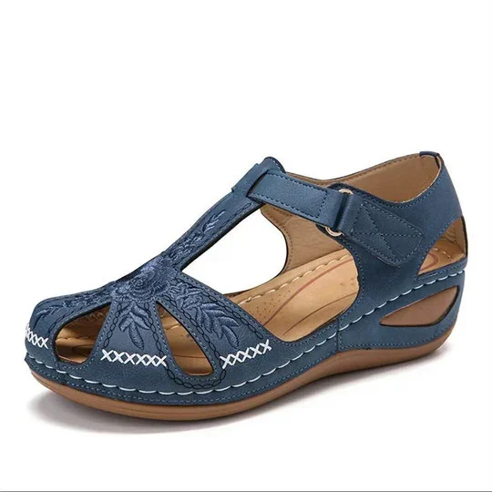 Breathable Hollow Sewn Flower Closed Toe Women Summer Platform Sandals