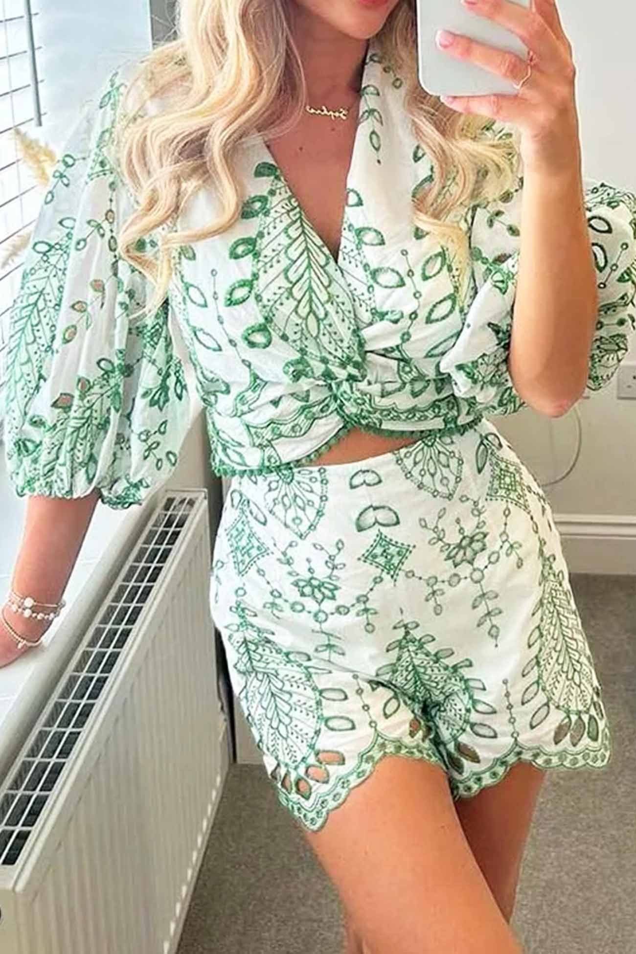 Elle - hollow embroidery v neck twisted shorts set