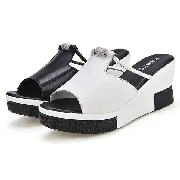 COMFORTABLE ORTHOPEDIC PLATFORM SANDALS
