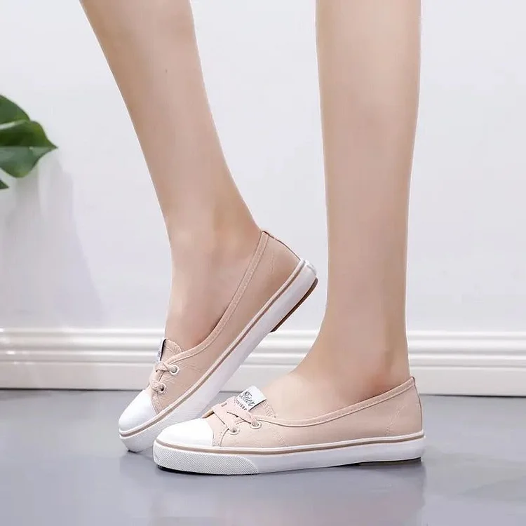 Casual And Chic Flat Sneakers