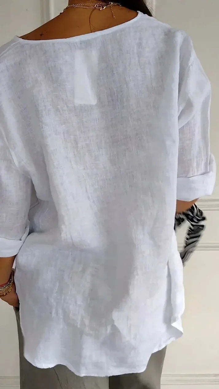 Vanessa - comfortable v-neck top made of cotton and linen