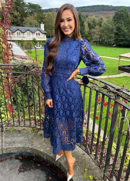 Sensual and Elegant Lace Midi Dress