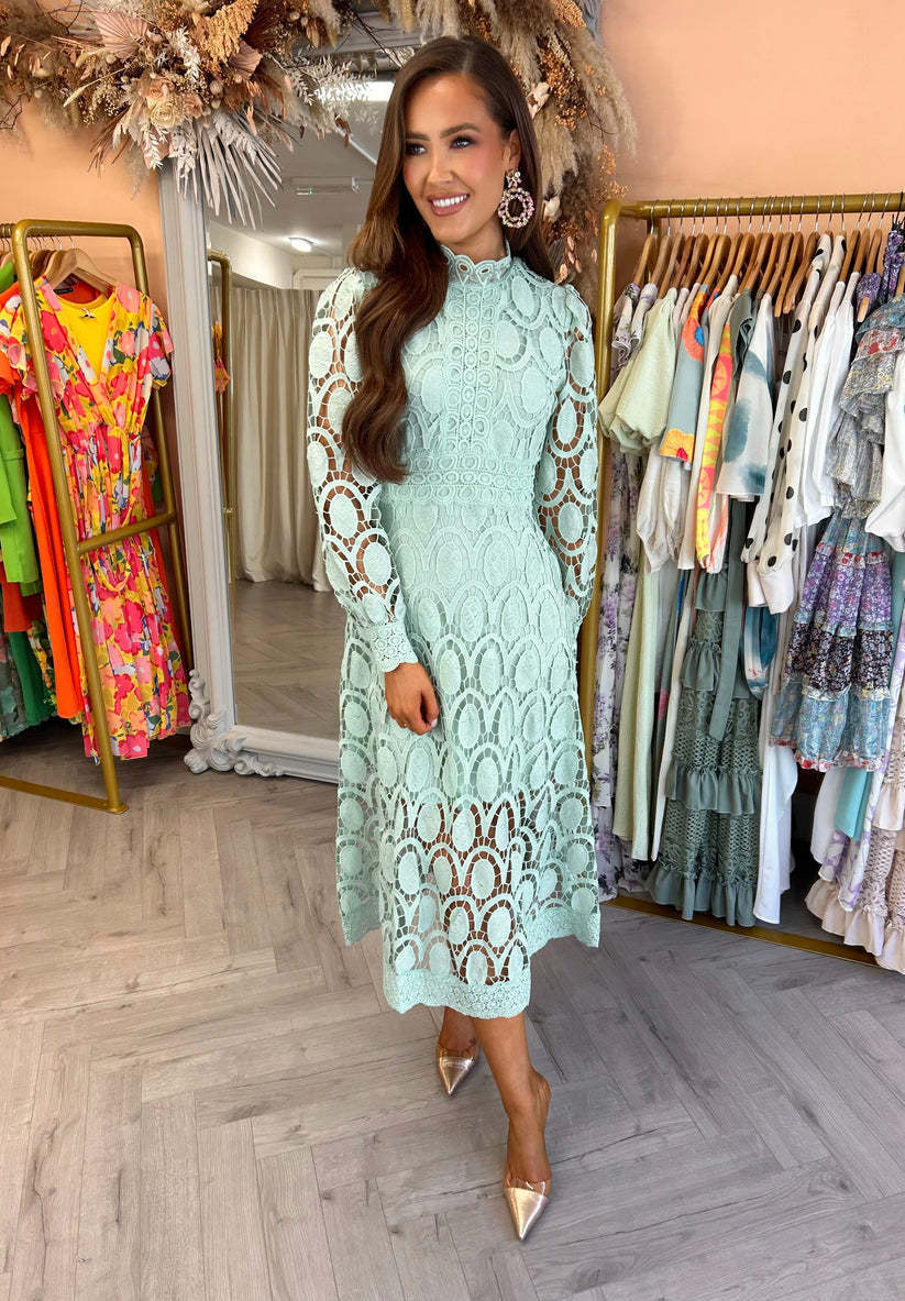 Sensual and Elegant Lace Midi Dress