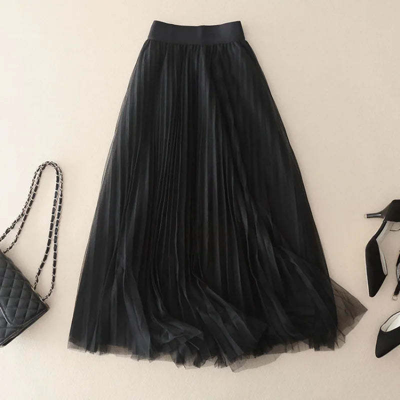 Vintage tulle skirt with elasticated waistband