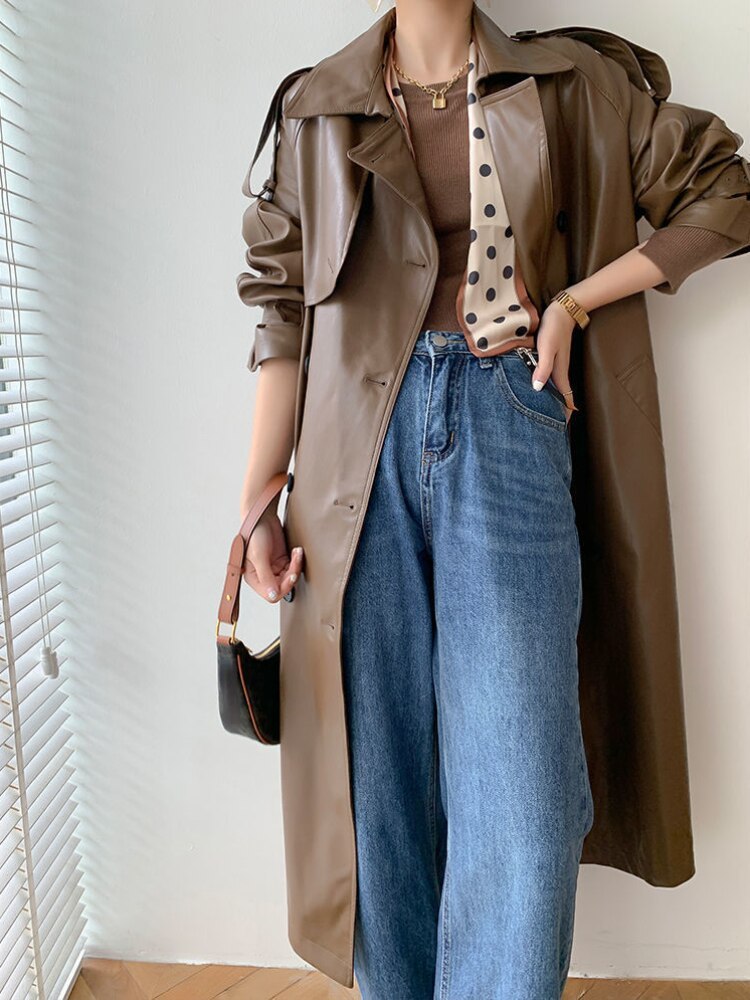 Women's trench coat - New fashion: long, thin leather coat in a loose 