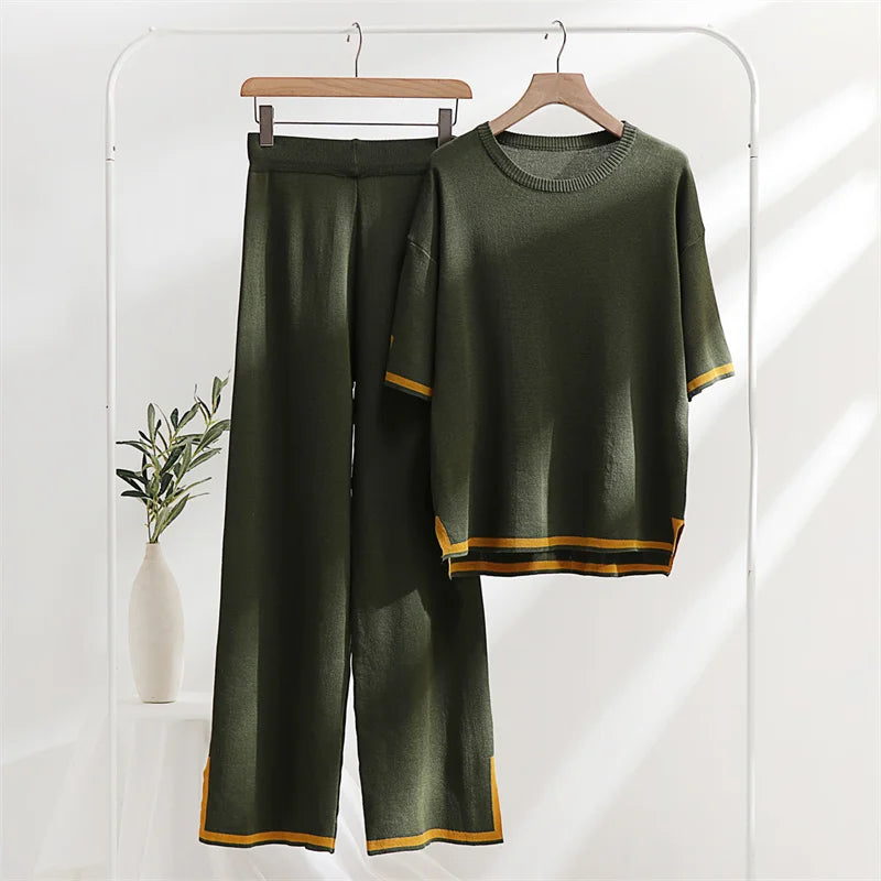 Dena - Elegant Knitted Set