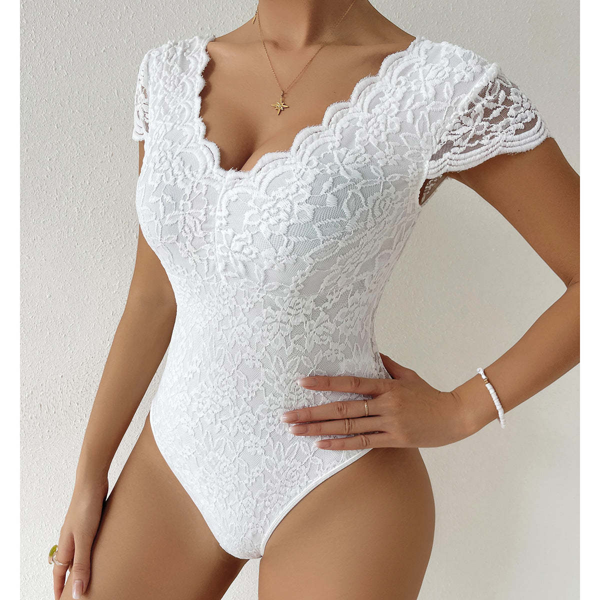 Coco Bodysuit - Floral Pattern Lace Bodysuit