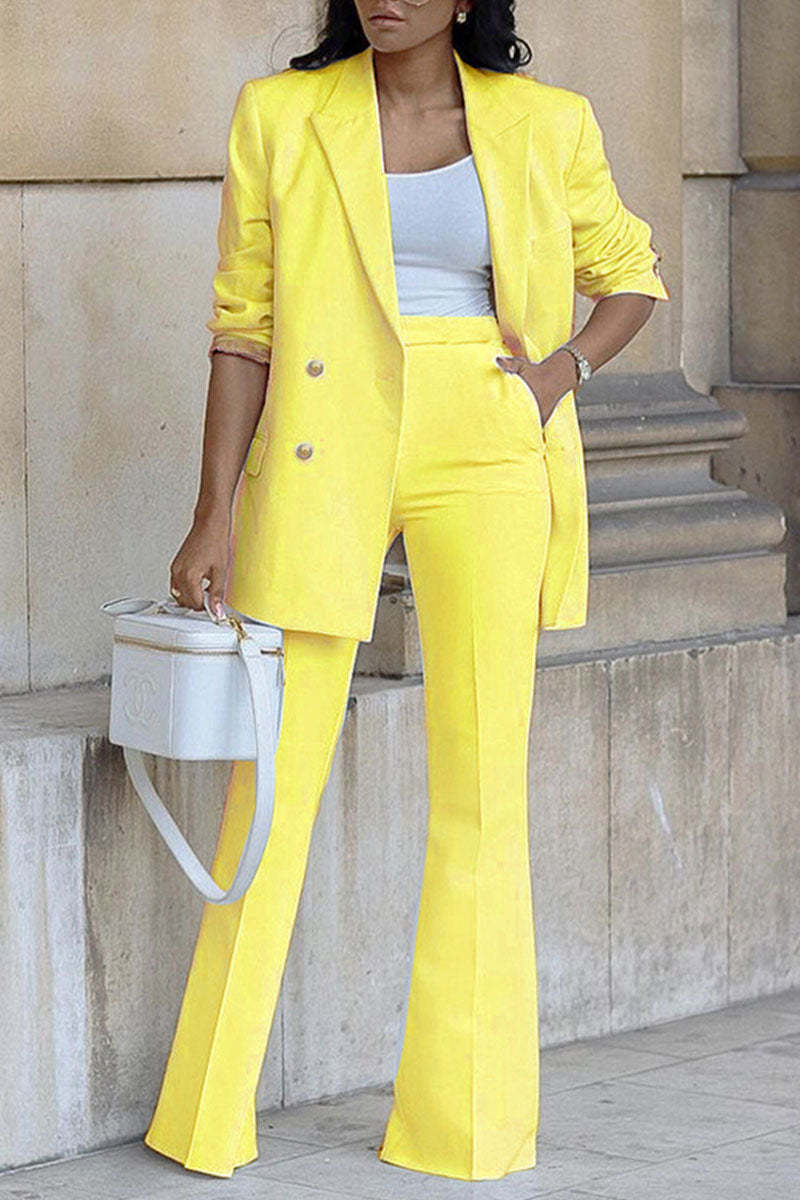 Tasha - casual two-piece with buttons and turn-back collar