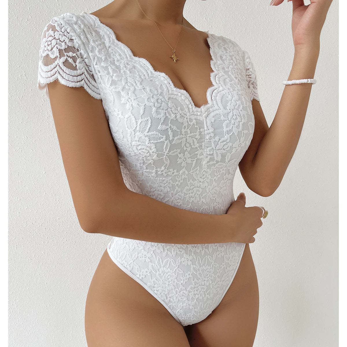 Coco Bodysuit - Floral Pattern Lace Bodysuit