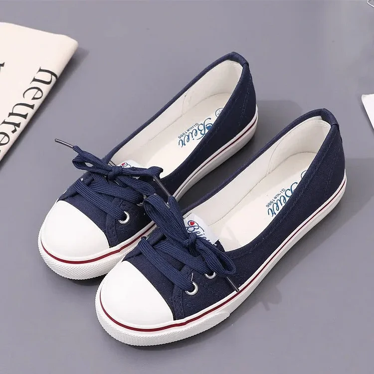 Casual And Chic Flat Sneakers
