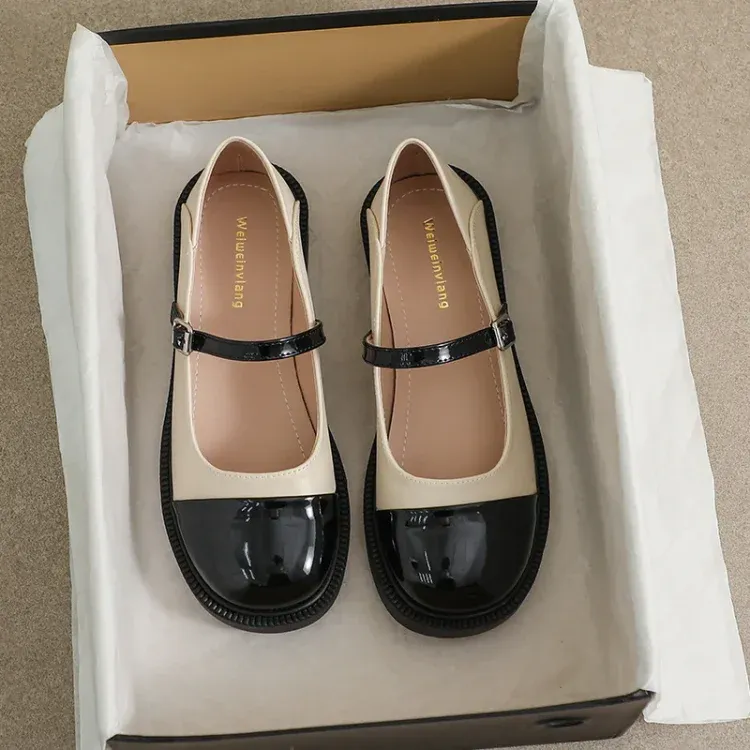 Color Matching Black and White Square Toe Retro Chunky Heel Shoes Women's Shoes