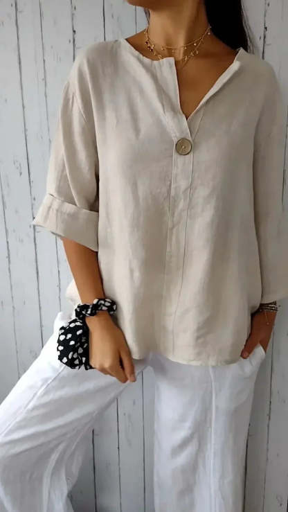 Vanessa - comfortable v-neck top made of cotton and linen