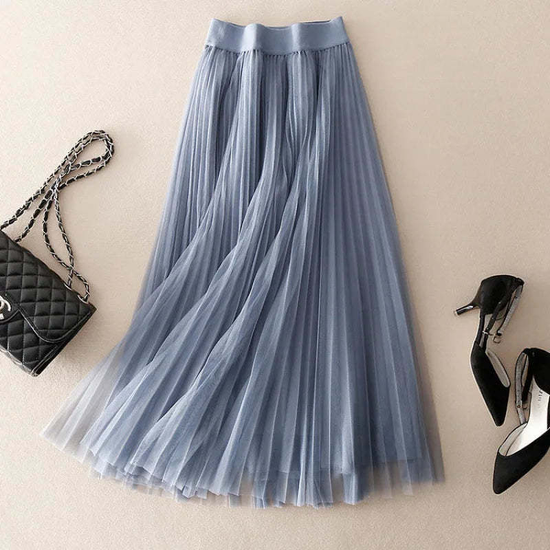 Vintage tulle skirt with elasticated waistband