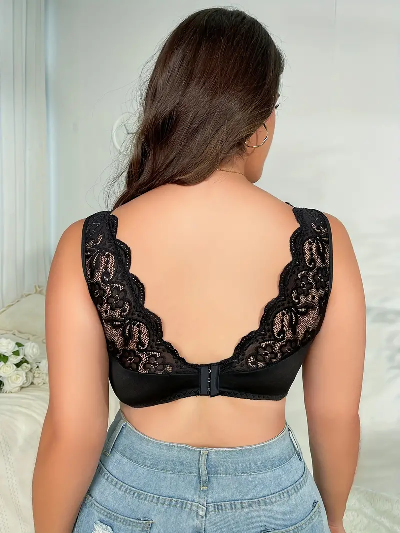 Triumph -(3 kusy)Květinová krajková vysoká elastická podprsenka se širokými ramínky