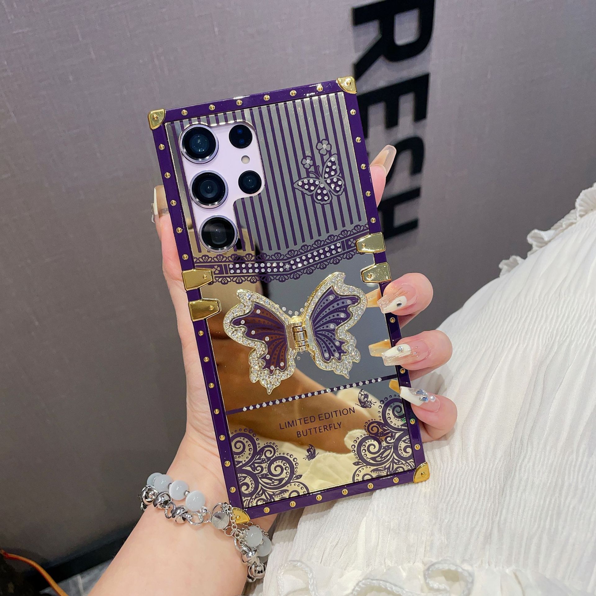 ✨Square Butterfly Diamond Stand Samsung telefontok