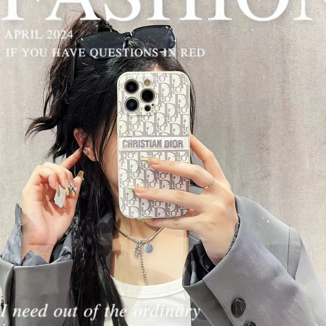 Luxusní obaly na iPhone s ikonickým designem