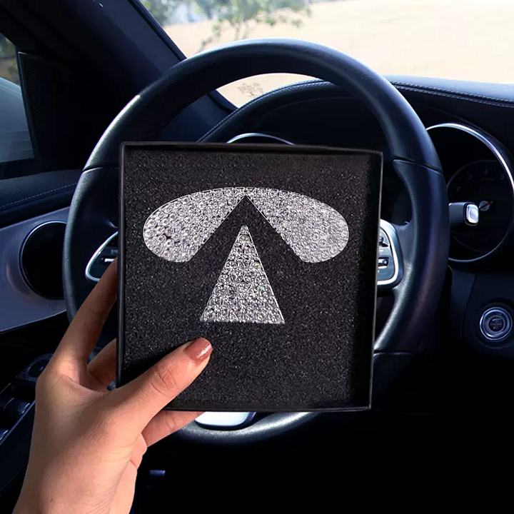 POSLEDNÍ VÝPRODEJ🎉SLEVA 50 %🎉 Kreativní samolepka na volant s drahokamy