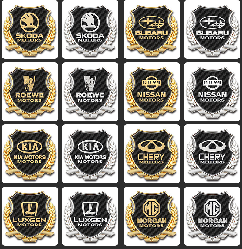 (2 kusy) 3D metalické nálepky na auto