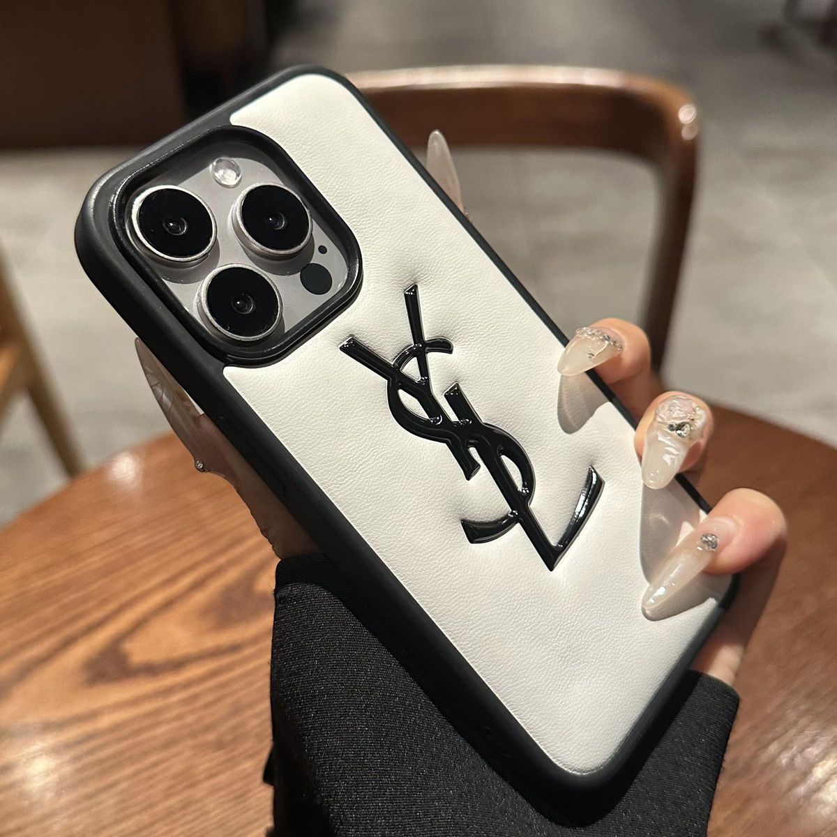 YSL wysokiej jakości skórzane etui na telefon komórkowy iPhone 16 odporne na upadek 15Pro zapobiegające upadkowi iPhone14Pro luksusowe etui dużej marki