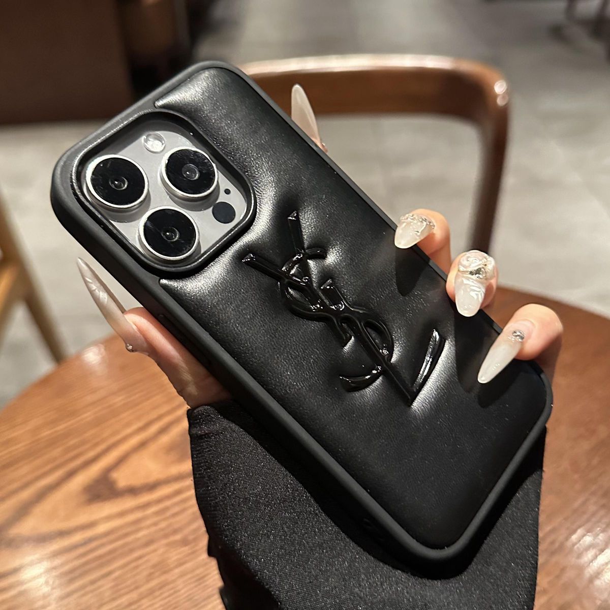 YSL wysokiej jakości skórzane etui na telefon komórkowy iPhone 16 odporne na upadek 15Pro zapobiegające upadkowi iPhone14Pro luksusowe etui dużej marki