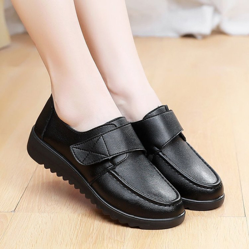 Pantofi mici din piele cu inchidere cu velcro Livrare gratuita, rambur