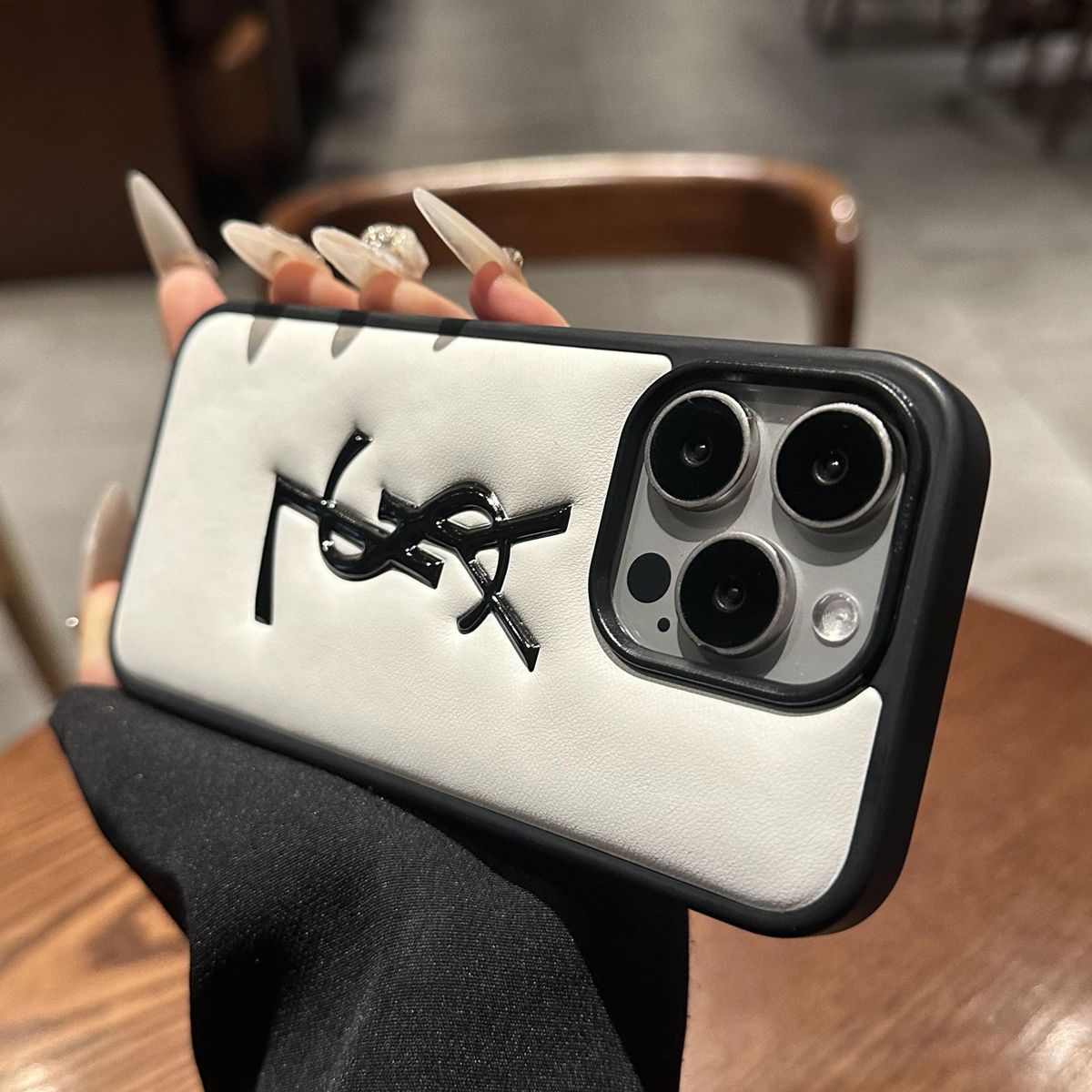 YSL wysokiej jakości skórzane etui na telefon komórkowy iPhone 16 odporne na upadek 15Pro zapobiegające upadkowi iPhone14Pro luksusowe etui dużej marki