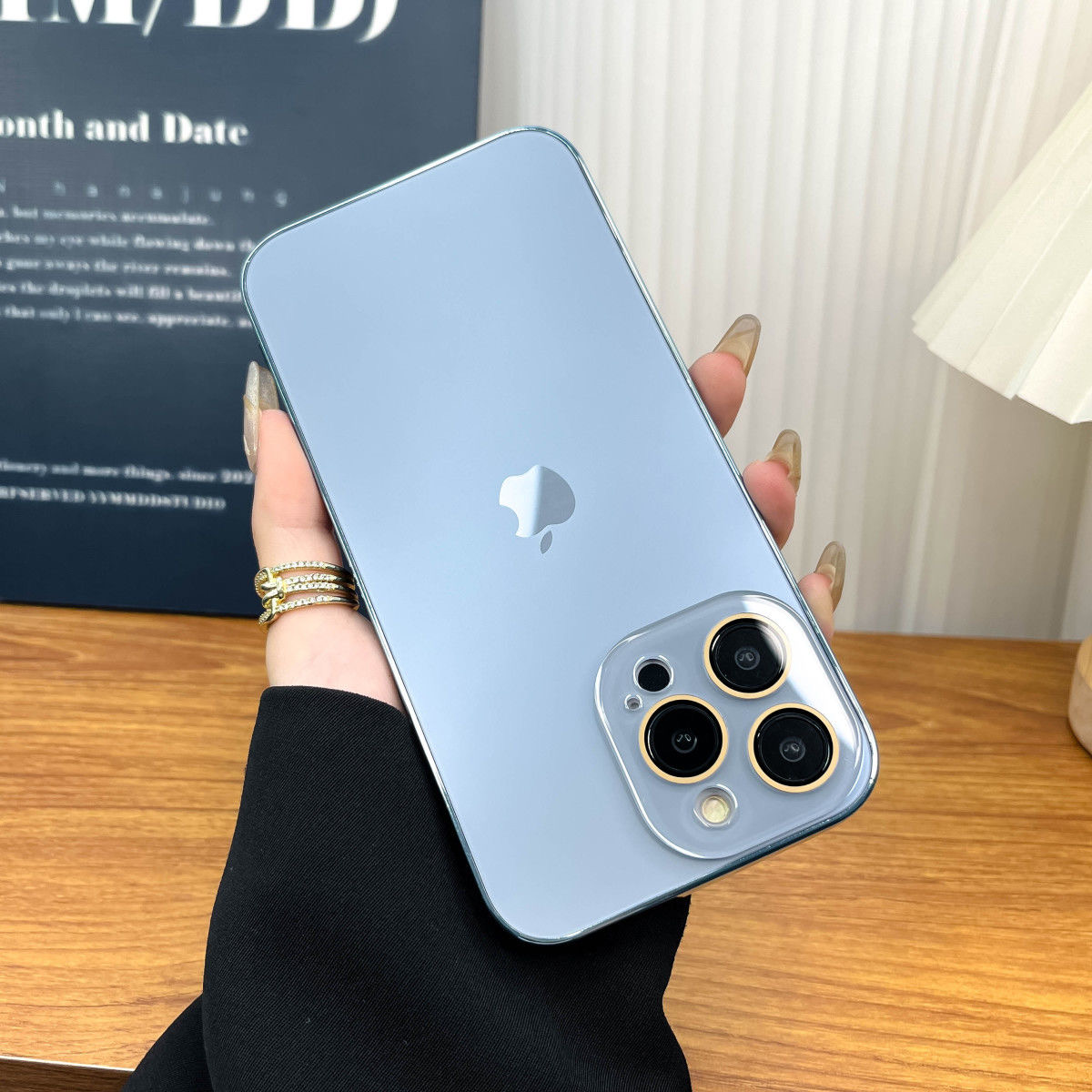 Προστατευτική θήκη iPhone από ηλεκτρολυμένη ματ ακρυλική γυάλινη επιφάνεια