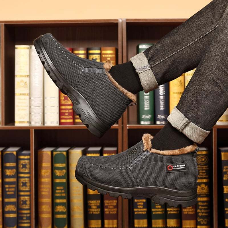 Bequeme und warme orthopädische Slipper für Herren