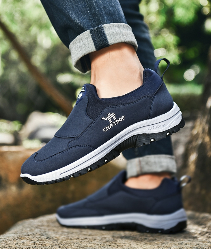 Lightweight and Comfortable Slip-on Soft-soled Casual Shoes for Outdoor Walking Sports Shoes for Men