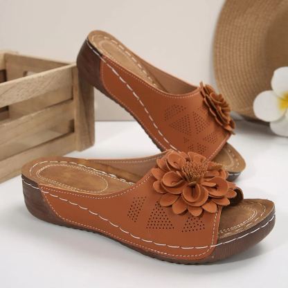 🔥Last Day Promotion 69% OFF - Women's Floral Decor Comfort Wedge Sandals