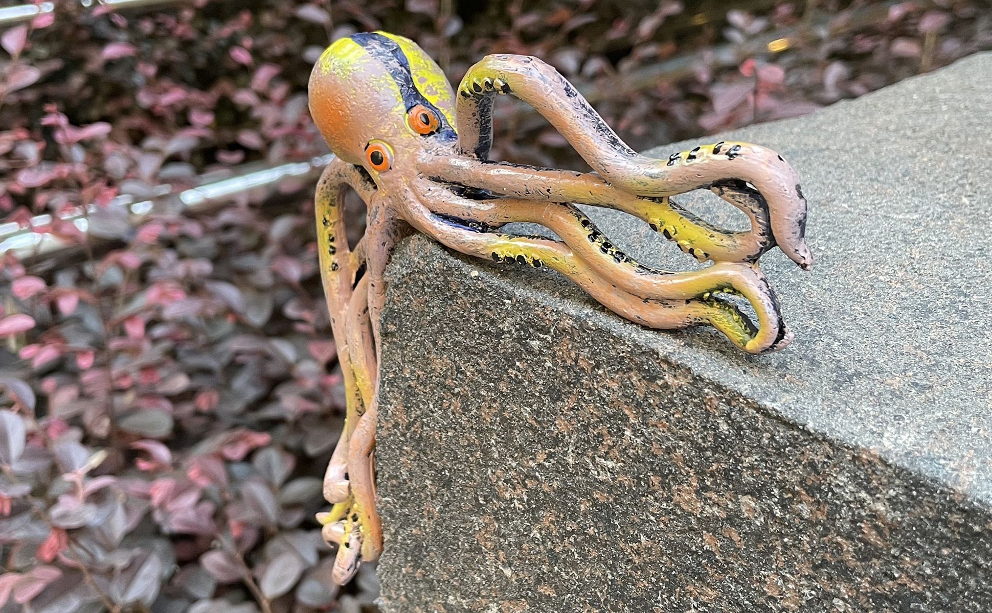 Cute Octopus Sea Monster Statue