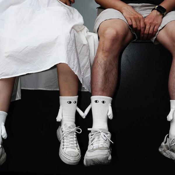 Hand In Hand Magnetic Holding Hands Socks