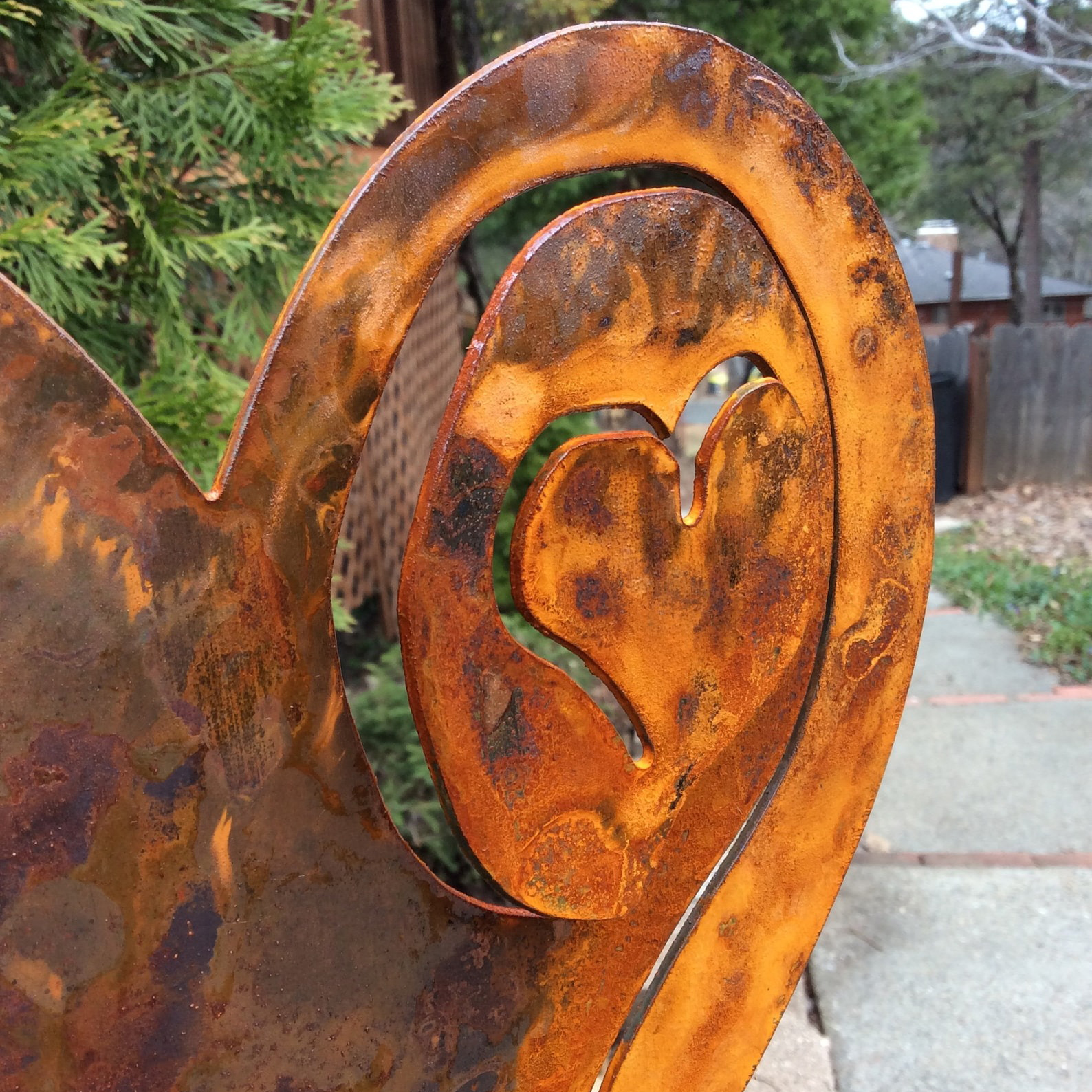 ❤️A Rusted Heart Stake in the Garden