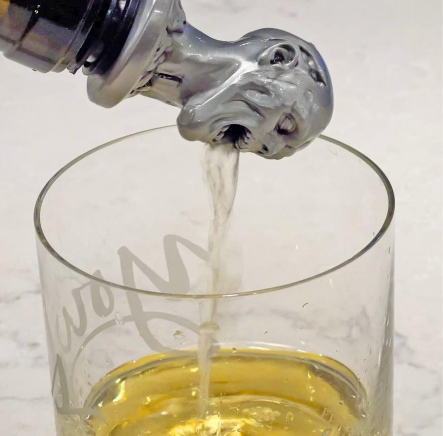 ZOMBIE HEAD WINE POURER