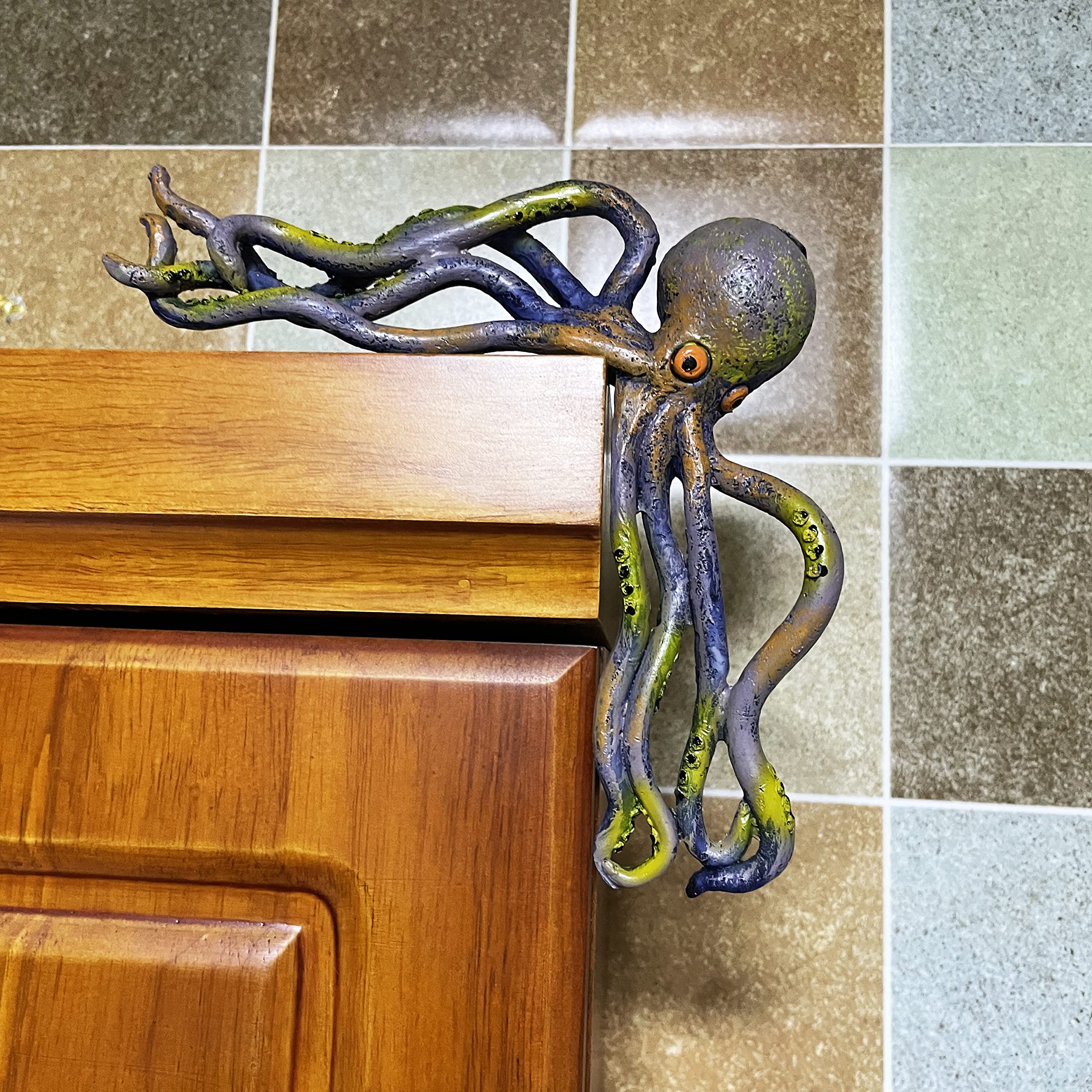Cute Octopus Sea Monster Statue