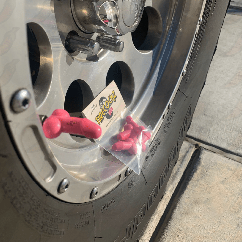 ROOSTER SHAPED VALVE STEM CAP 🐓🧢 - TIRECOCKZ PRANK (4 PACK!)