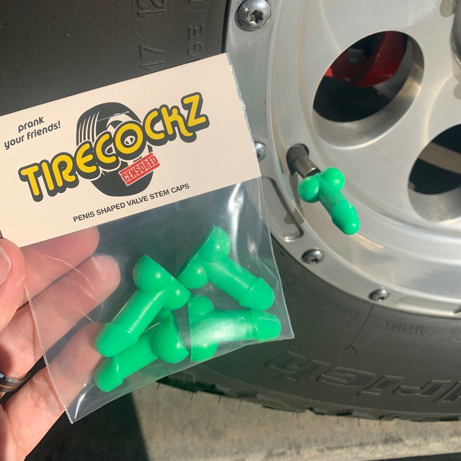 ROOSTER SHAPED VALVE STEM CAP 🐓🧢 - TIRECOCKZ PRANK (4 PACK!)