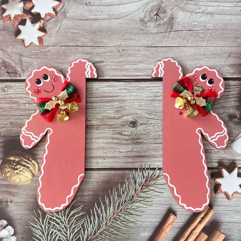 Christmas Gingerbread door or window decor