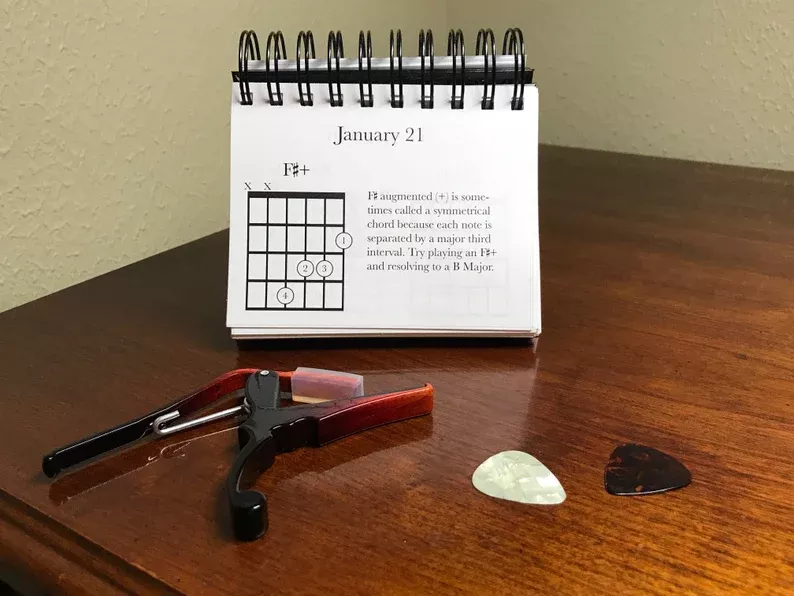 🎇New Year's Promotion-365 Days Guitar Chords Calendar🎸